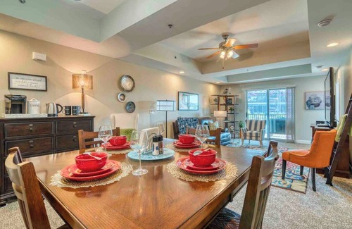 Bluff City Condo | NEW! 2BR/2BA Bristol Speedway,Elevator, One Level
