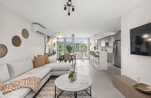 Isla Verde Apartment | New 3 bed with private hot tub