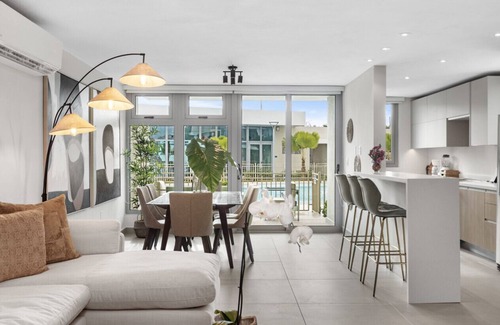 Isla Verde Apartment | New 3 bed with private hot tub