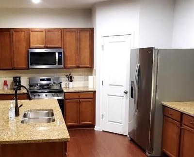 McDonough House | New 3 Bedroom Home with many amenities & parking