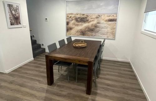 Cooma Apartment | New 3 bedroom house in Cooma