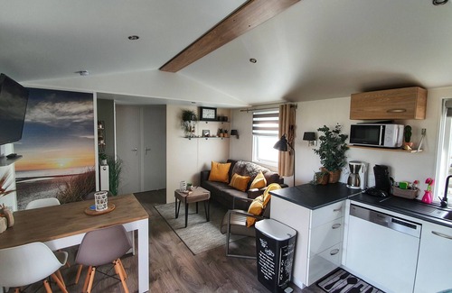 Oostkapelle Ski Chalet | New! 4 persons vacation chalet on a family campsite in Oostkapelle.