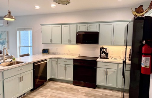 Camp Ellis House | NEW 5 BED 3 BATH, WATER VIEWS, AND 1 MIN WALK TO BEACH! GAMEROOM IS THE BOMB!