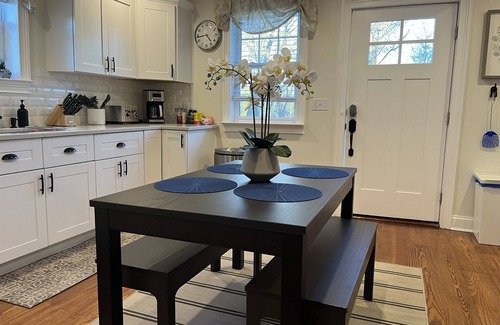Goshen House | New 5 Bedrm/3bath + Swim Spa & Huge Outdoor Space