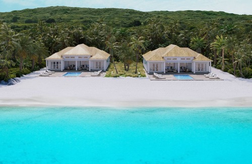 Great Exuma Villa | NEW 5 Bedroom Villa, BluWakes, PVT Beach, Pool, Luxury