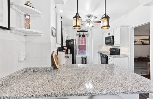 Bryn Mawr House | ✪ NEW 5 Star: King,Parking,AC,Train,Uni+Hospital ✪