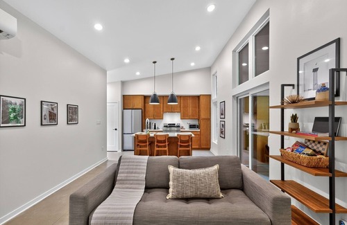 Thiensville House | NEW! 500 House - Unit A 1-Bedroom Townhouse - Handicap accessible