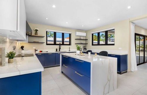 Noord Villa | NEW 9BR Jacuzzi Pool Games AmazingLocation