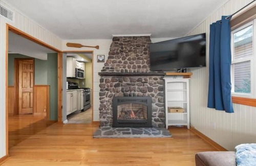Durhamville House | New All Season Family Lake House