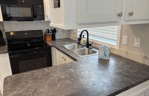Mill Run Resort | New and Amazing Tiny House in Kissimmee, FL only 20 minutes to Disney/Universal