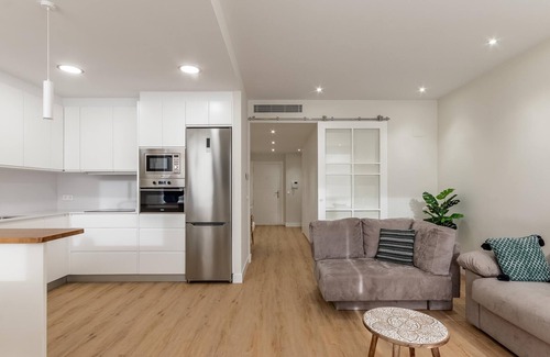 Bilbao City Centre Apartment | New and bright in Plaza Moyua