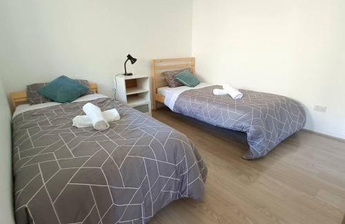 Baulkham Hills House | New and Cozy 2 Bedrooms Granny Flat with Aircon & Pool