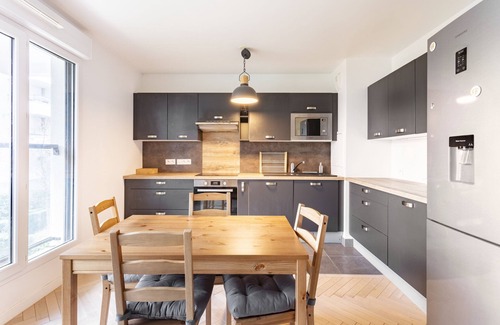 Bois-Colombes Apartment | New apartment and nice neighborhood