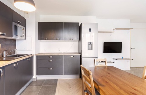 Bois-Colombes Apartment | New apartment and nice neighborhood