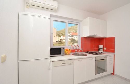 Seget Donji Apartment | New apartments near the sea