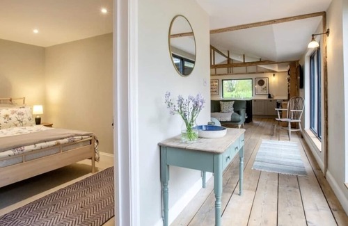 Westmarsh House | New barn conversion with hot tub and wood burner