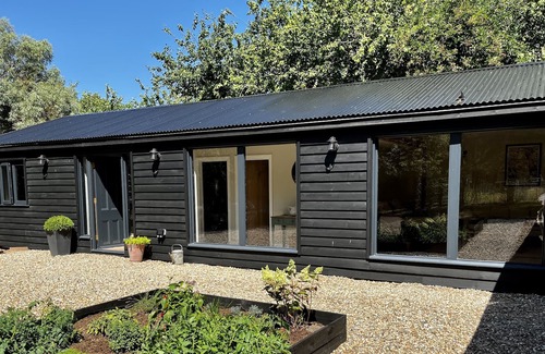 Westmarsh House | New barn conversion with hot tub and wood burner