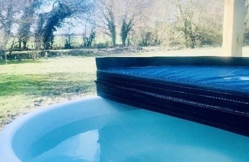 Westmarsh House | New barn conversion with hot tub and wood burner