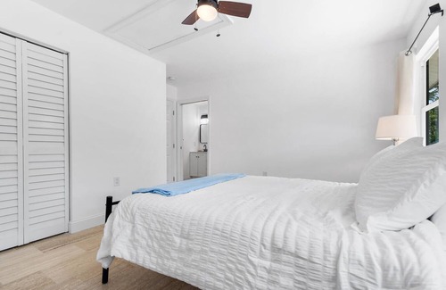 Jupiter Farms Bed & Breakfast | New Beautiful Country Retreat with Luxury Finishes