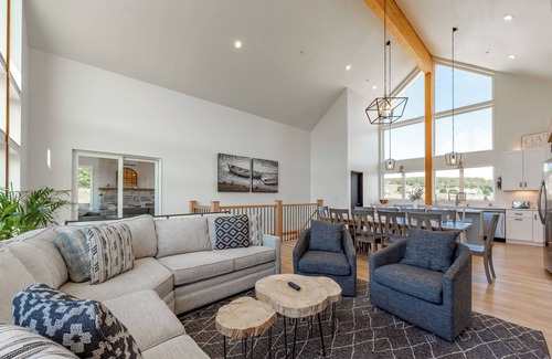 Waterfront Greens House | New! Birdies, Boats And Bobbers: Lake Access, Hot Tub, Indoor Pool!