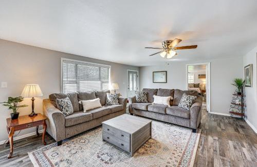 New Blaine House | New Blaine Getaway - Walk to Lake Dardanelle!