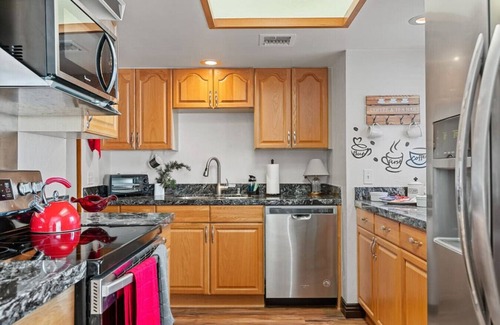 Big Bear Lake House | *NEW* Blue Bird Retreat + Hot Tub + Games