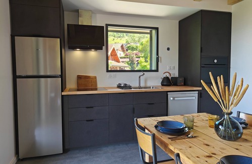 Rovagny Apartment | New! Bright, modern, quiet 90m2 duplex apartment between lake and mountains