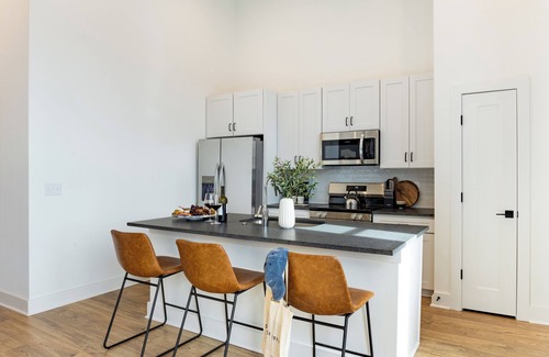 Nashville House | New Build Condo Minutes from Downtown Nashville Dining & Entertainment | #201