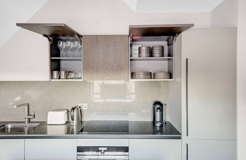 Highgate Apartment | New build Highgate 2BR, open plan with balcony near shops, by Blueground