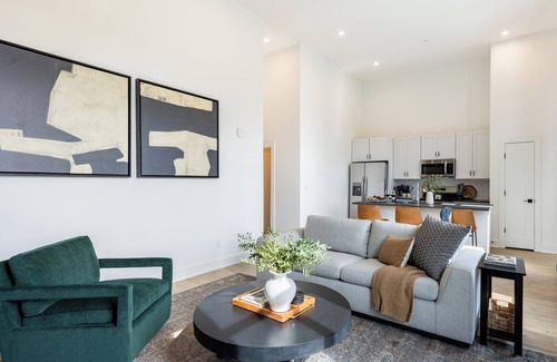 Nashville House | New Build Near Midtown, Germantown & Downtown Nashville Dining | Heights #302