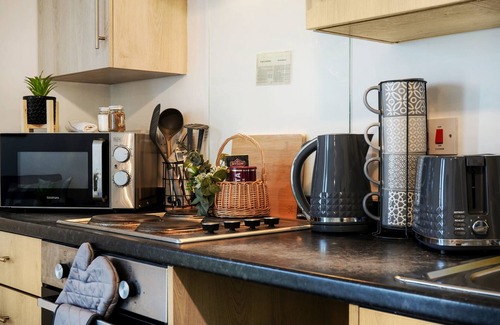 George Green Apartment | New Building 2 Bed Flat Minutes From Heathrow