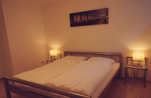 Schnelsen Apartment | NEW BUILDING 2015, 80m², 3 rooms, near Niendorfer enclosure