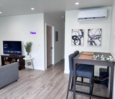 Lake Balboa House | New built house in Los Angeles!