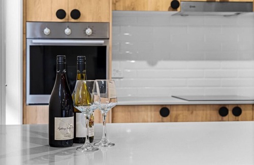 Beechworth House | New Central 2 bedroom townhouse!