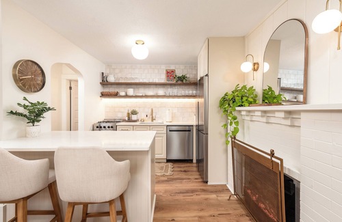 Midland Apartment | NEW - Charming 1 Bed Historical Home - Steps to Downtown Midland