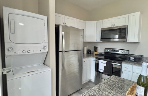 West Pittston Apartment | New ~ Charming 1-bedroom apartment with AC and WiFi in Dwtn Pittston