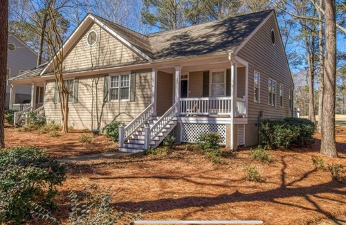 Lake Oconee House | New Charming 2-bedroom place in Great Waters!