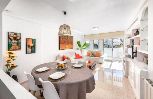 Cabo de las Huertas Apartment | New Charming Apartment by the beach with swimming pool, parking & tennis court