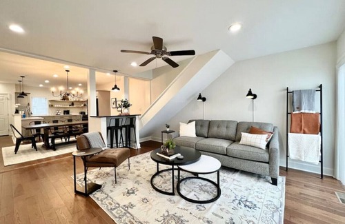 Cicero House | NEW Cicero LAKE HOUSE - Sleeps 9