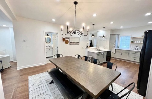 Cicero House | NEW Cicero LAKE HOUSE - Sleeps 9