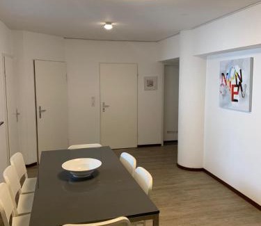 Ludwigsvorstadt-Kliniken Apartment | New City Center Stays 1