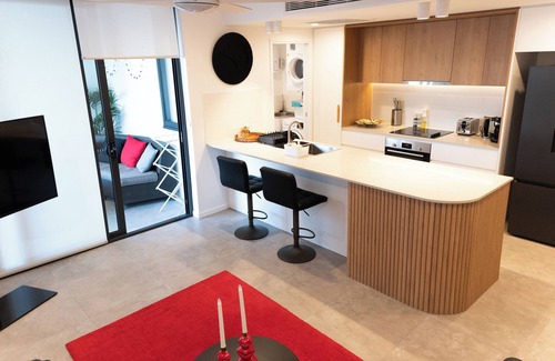 Albion Condo | New City Condo with Brisbane River Panoramic View