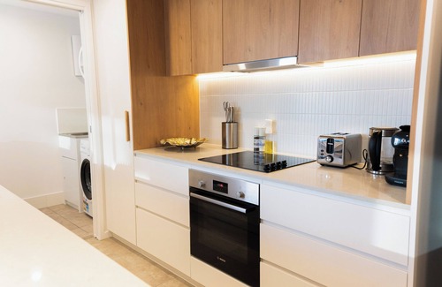 Albion Condo | New City Condo with Brisbane River Panoramic View