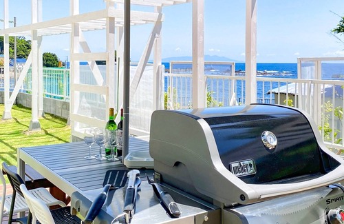 Shirahama Apartment | New construction Allweather barbecue terrace v/Shimoda Shizuoka