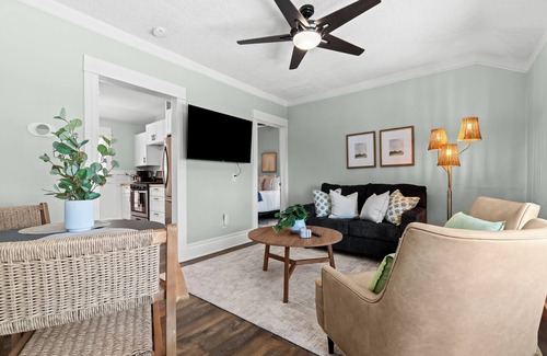 New Baltimore House | New! Cozy 2BR near Lake at Anchor Bay