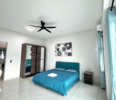 Ayer Panas House | New Cozy 4-bedroom Terrace Home