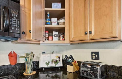Big Bear House | *NEW* Cozy Beartime Story Cabin + BBQ + 2BR