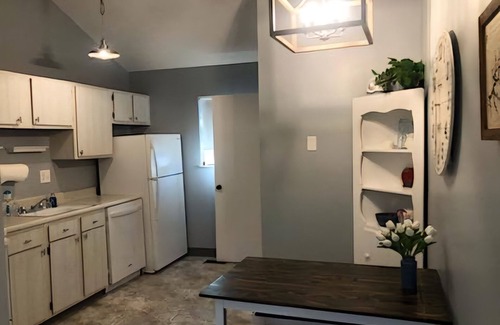 Jamestown Condo | NEW Cozy Condo I-4 @ Beautiful Lake Cumberland - perfect family getaway!
