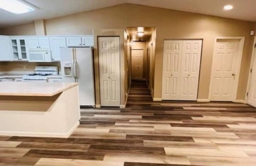 Bayshore - Klatt House | New - Cozy Ranch House with Hot Tub, 3 bdrms and 2 baths