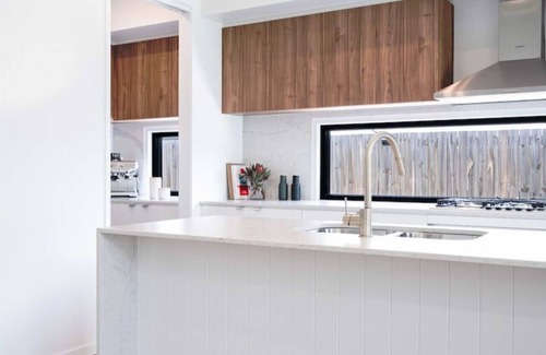 Heathwood House | New Designer Built Boutique Holiday Home@Heathwood